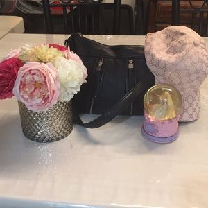 Meet your Posher, Daliya